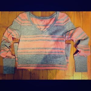 🌸🌸Adorable coral and gray shirt